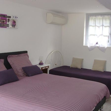 Le Vieux Castel Bed & Breakfast Goustranville Exterior foto